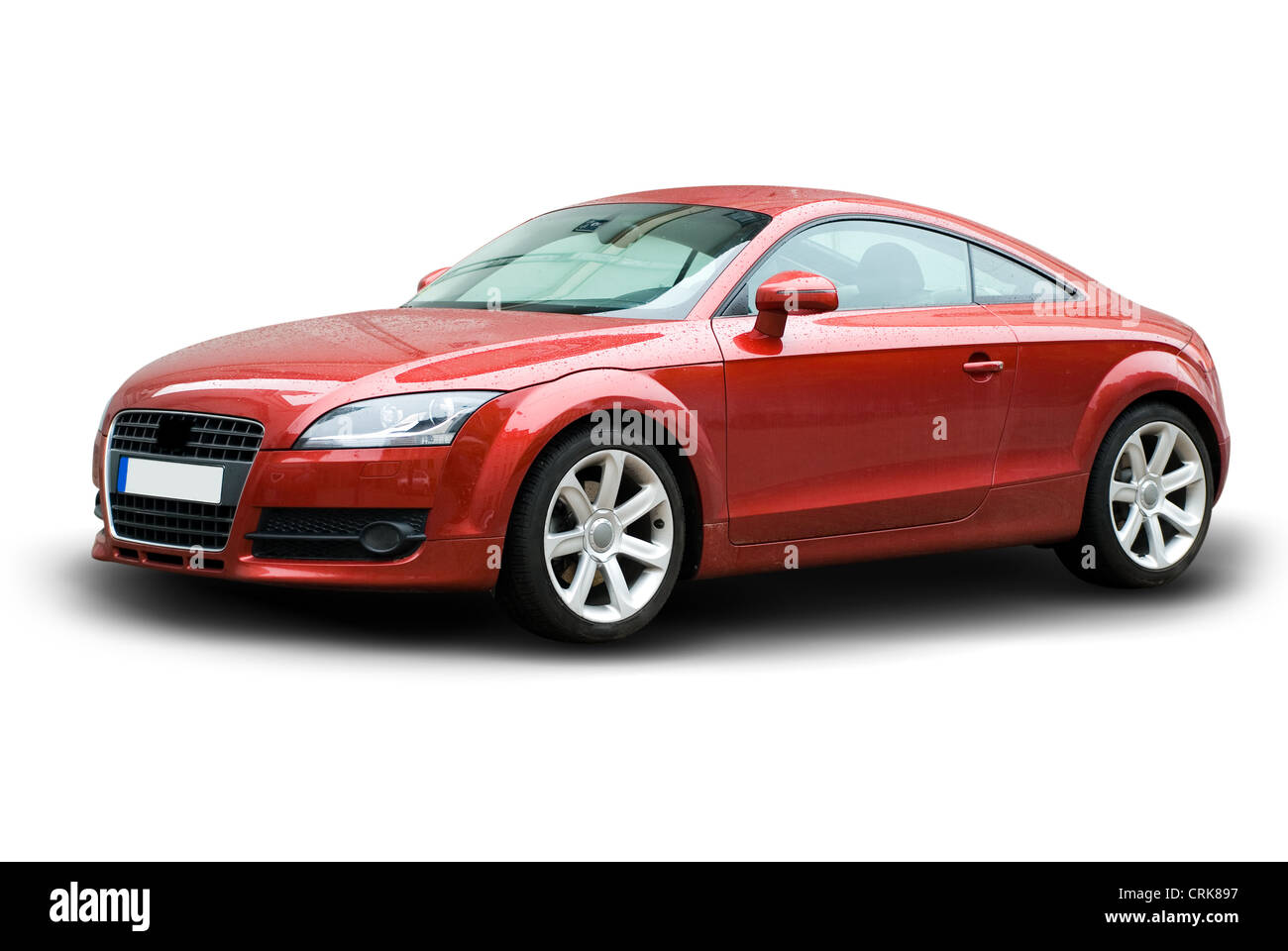 Nuovo e moderno rosso lucido auto sportiva (coperto con gocce di pioggia) Foto Stock