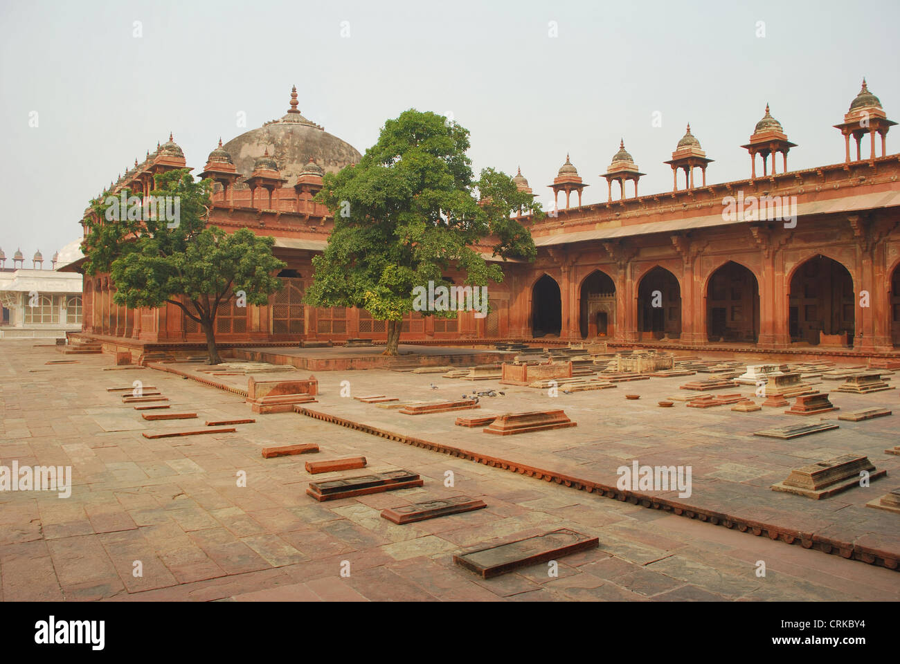 Tomba di Islam Khan. La tomba è sormontato da una cupola e trentasei piccole chhatris a cupola. Foto Stock