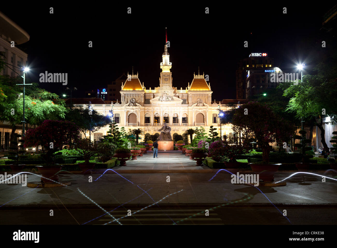 Municipio di notte nella città di Ho Chi Minh, Vietnam Foto Stock