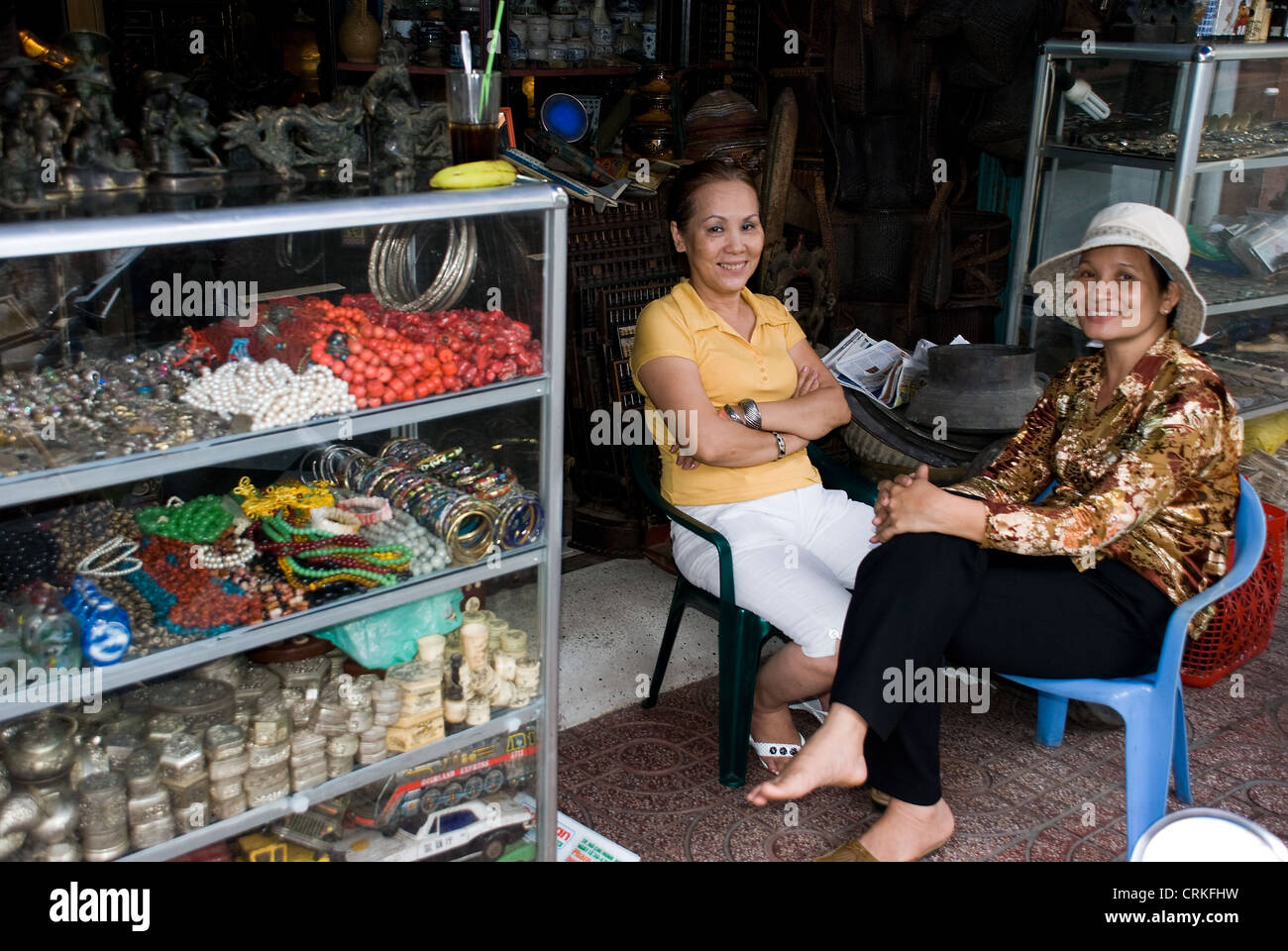 Vietnam Ho chi minh city district 1 negozi di antiquariato in duong le cong kieu Foto Stock