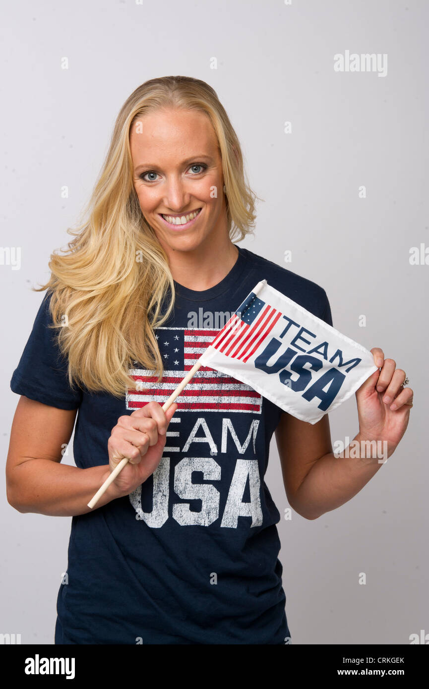 Dana Vollmer, USA Olympian nuotatore nella 100 metri farfalla, pone al USOC Team Media prima del vertice di Londra 2012 Foto Stock