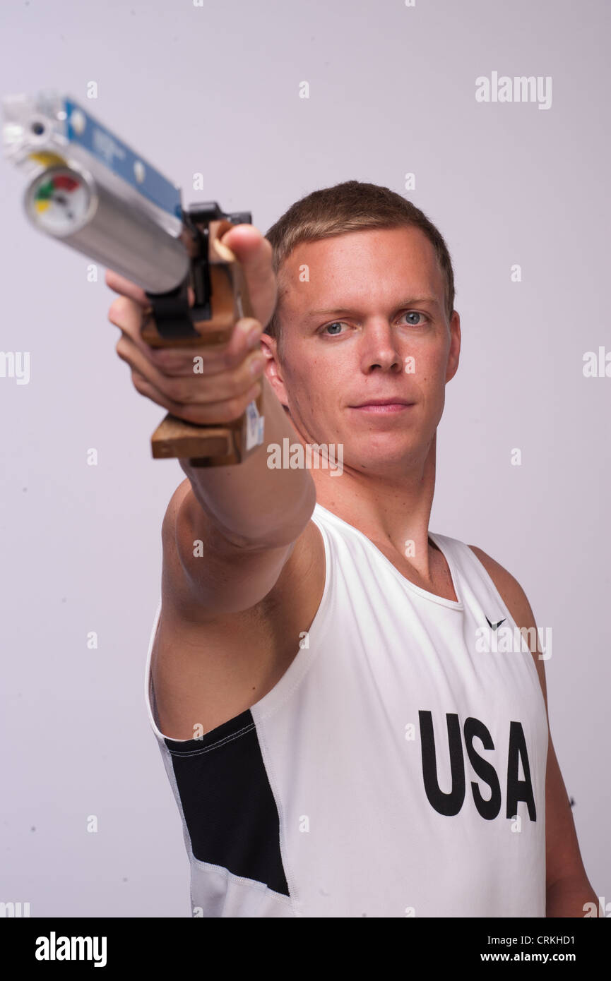 Pentathlete Dennis Bowsher presso il Team USA Media Summit a Dallas, TX in anticipo delle Olimpiadi di Londra 2012. Foto Stock