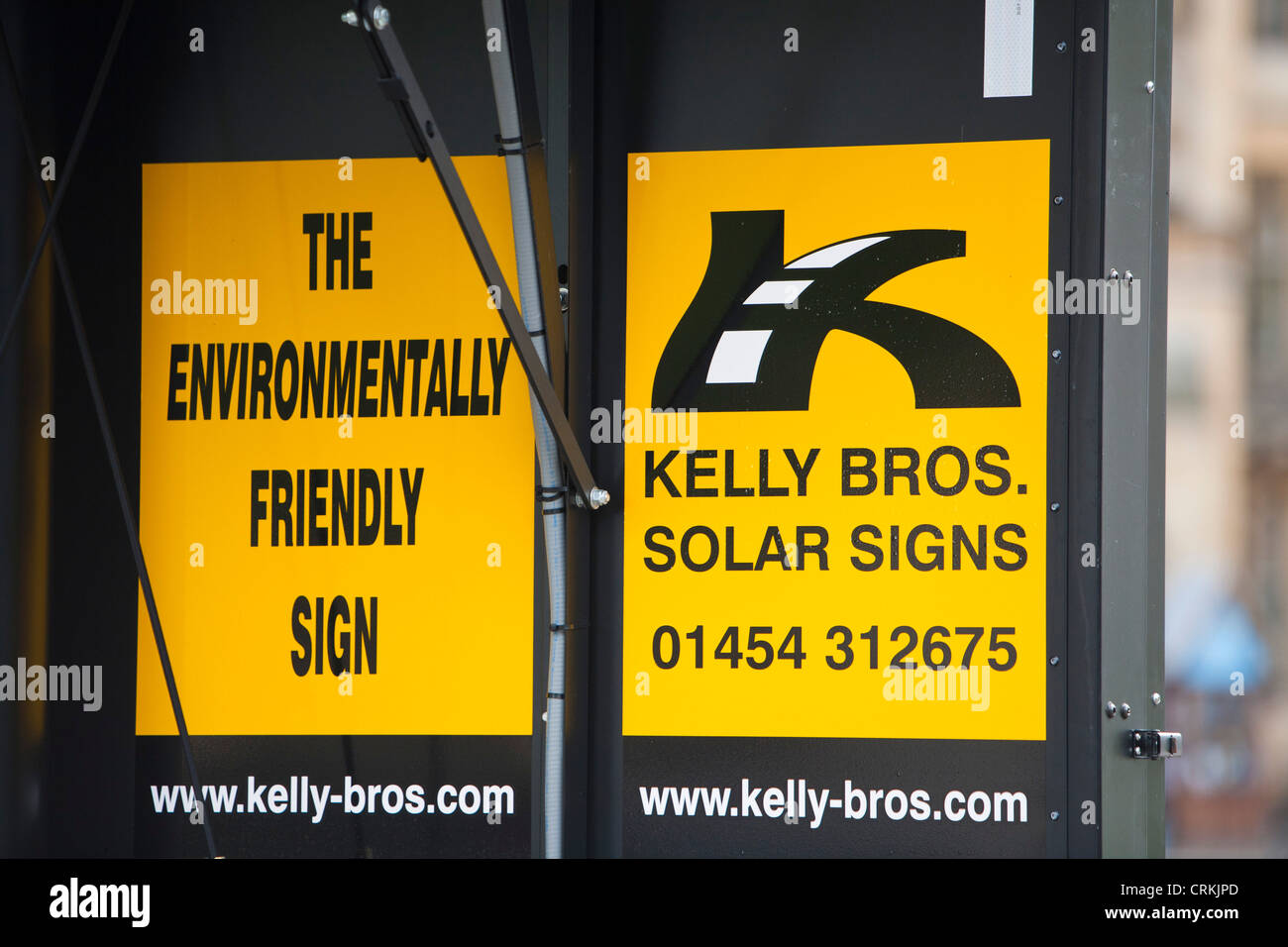 Un solare cartello stradale a Londra, Regno Unito. Foto Stock