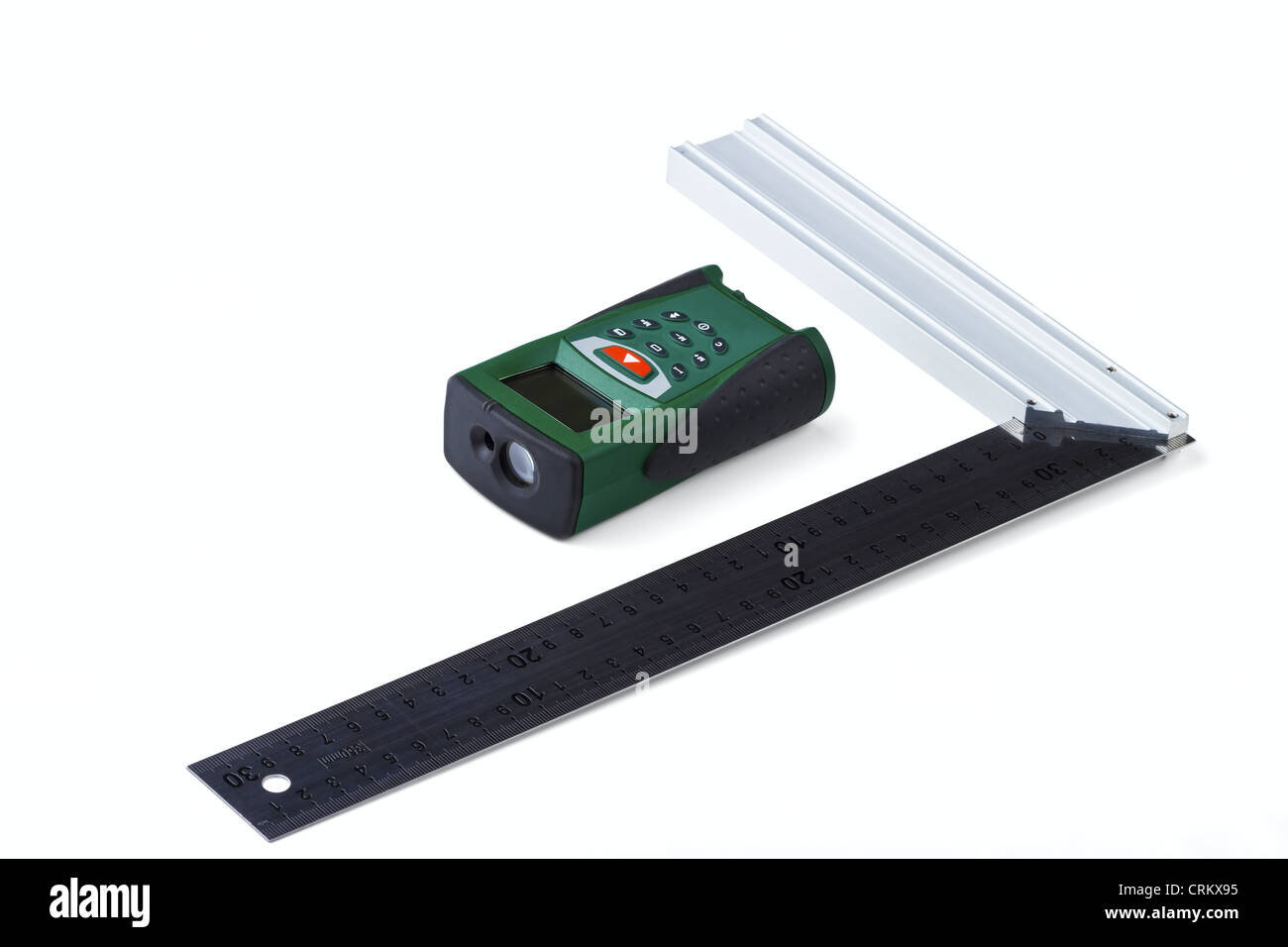 Ruler square e il telemetro laser isolato su uno sfondo bianco Foto Stock