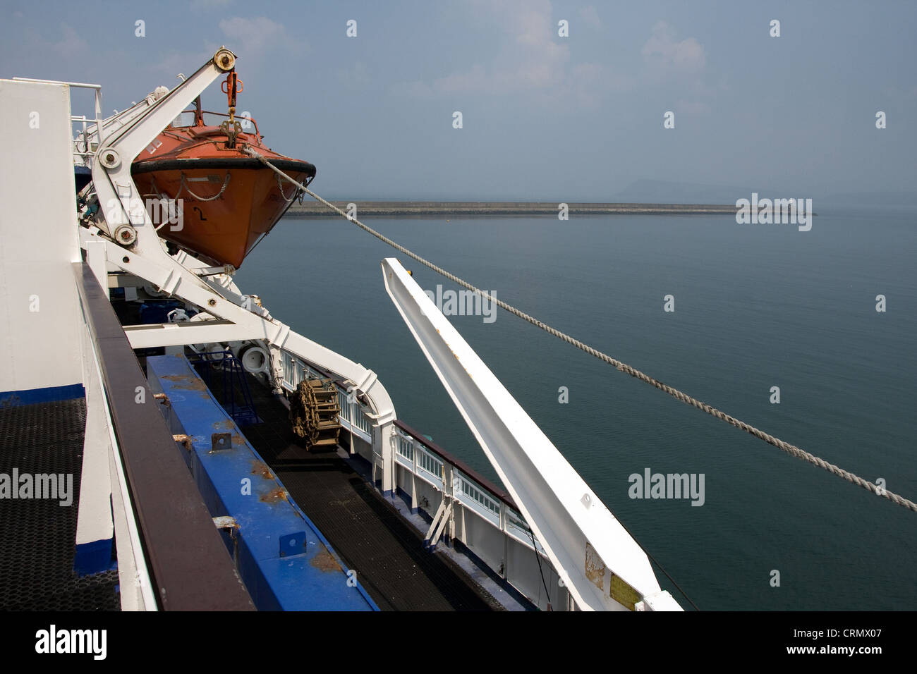 Traghetto sul mare irlandese Fishguard nel Galles Foto Stock