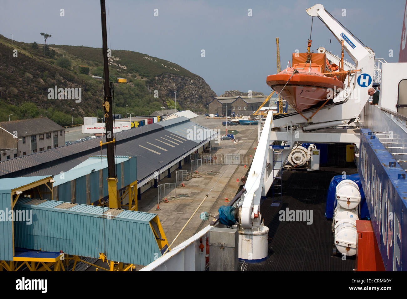 Traghetto sul mare irlandese Fishguard nel Galles Foto Stock