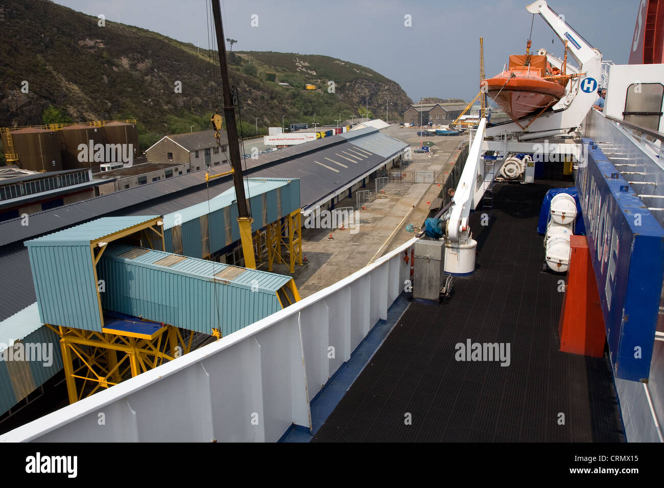 Traghetto sul mare irlandese Fishguard nel Galles Foto Stock