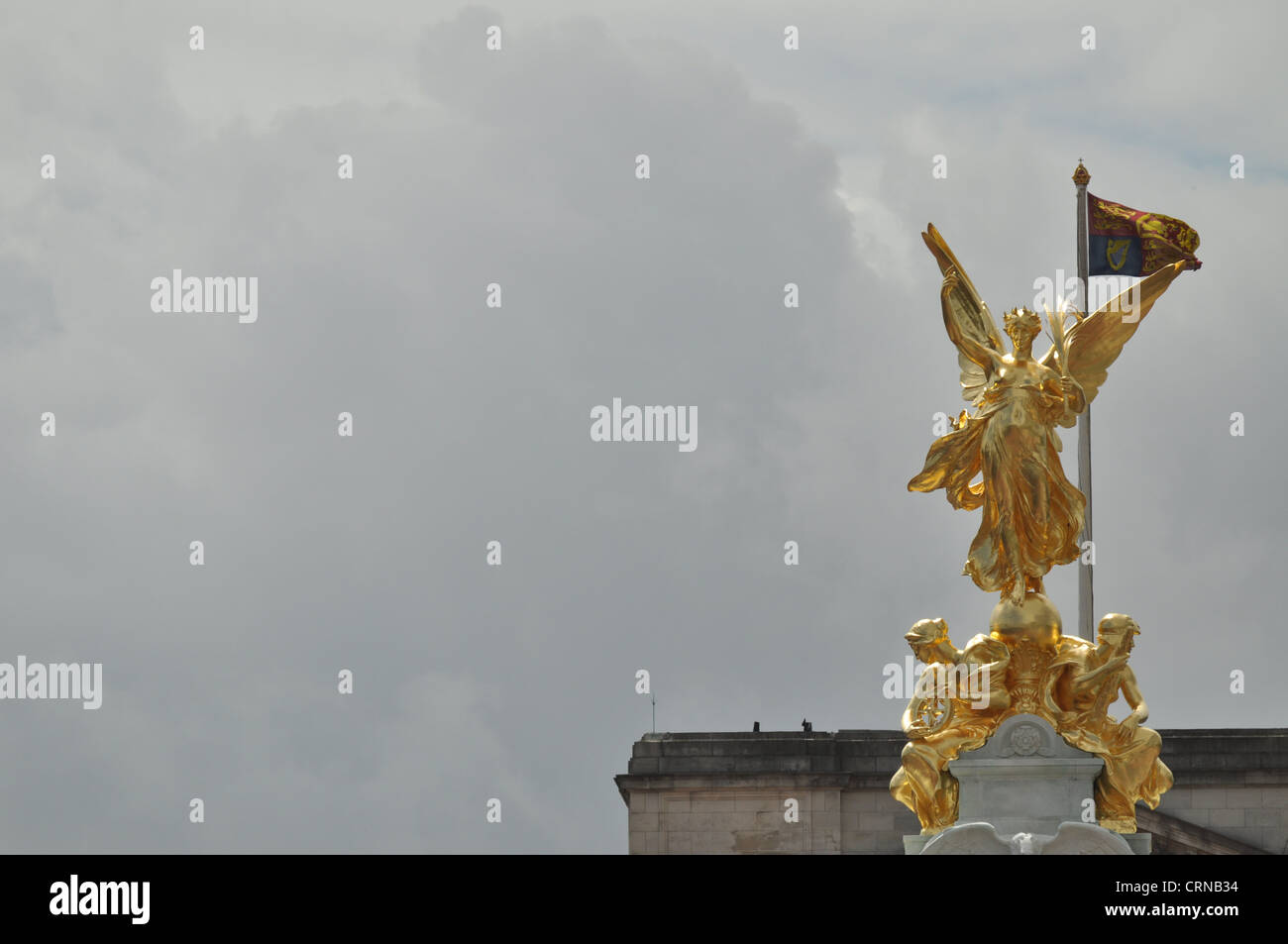 Buckingam Palace, Angelo, bandiera, Londra Foto Stock