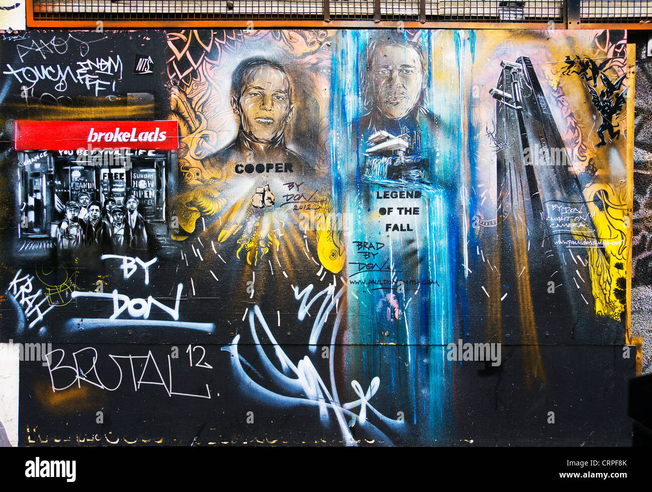 Arte di strada in Redchurch Street da Paolo Don Smith, un ben considerata graffiti e artista urbano. Foto Stock
