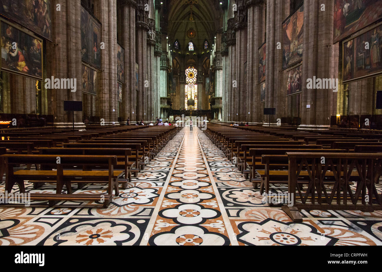 Distesa interna del Duomo; Milano, Italia Foto Stock