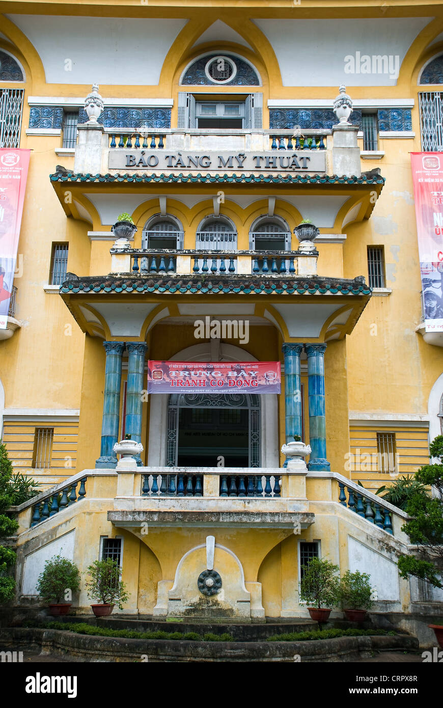 Francese edificio coloniale, Ho chi minh city, Vietnam Foto Stock