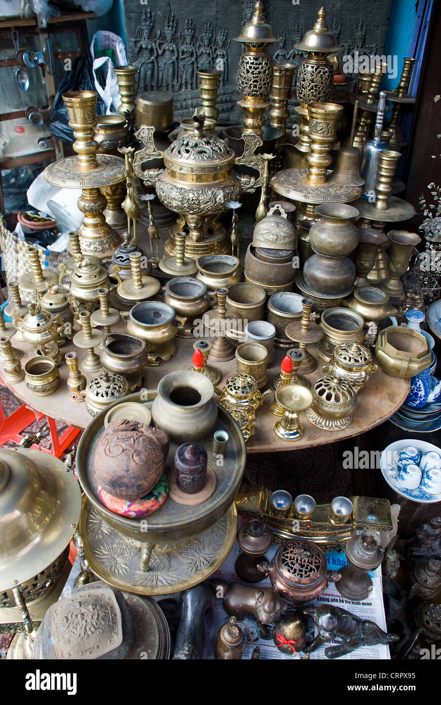 Negozi di antiquariato in duong le cong kieu, District 1, Ho chi minh city, Vietnam Foto Stock