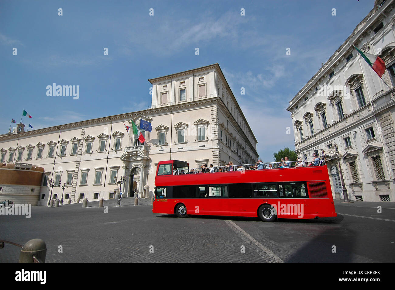 Europa Italia Lazio Lazio Roma Piazza e Palazzo del Quirinale la residenza del Presidente della Repubblica Italiana Foto Stock