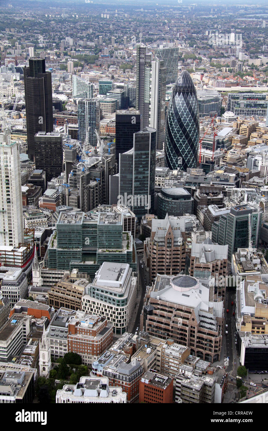 Vista aerea della città di Londra, con l'edificio Gherkin prominente Foto Stock