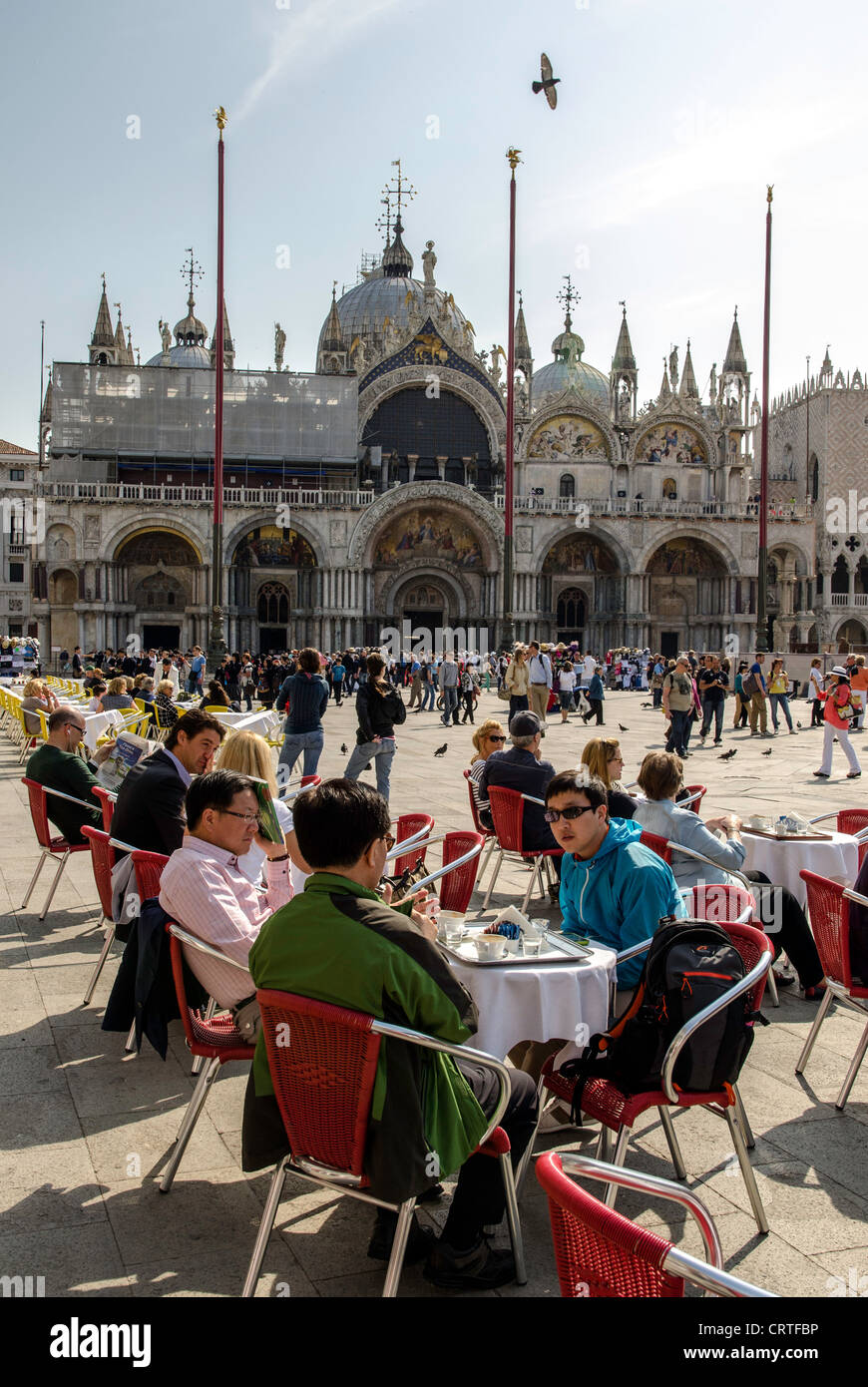 I turisti cinesi in San Marco Venezia Veneto Italia Europa Foto Stock