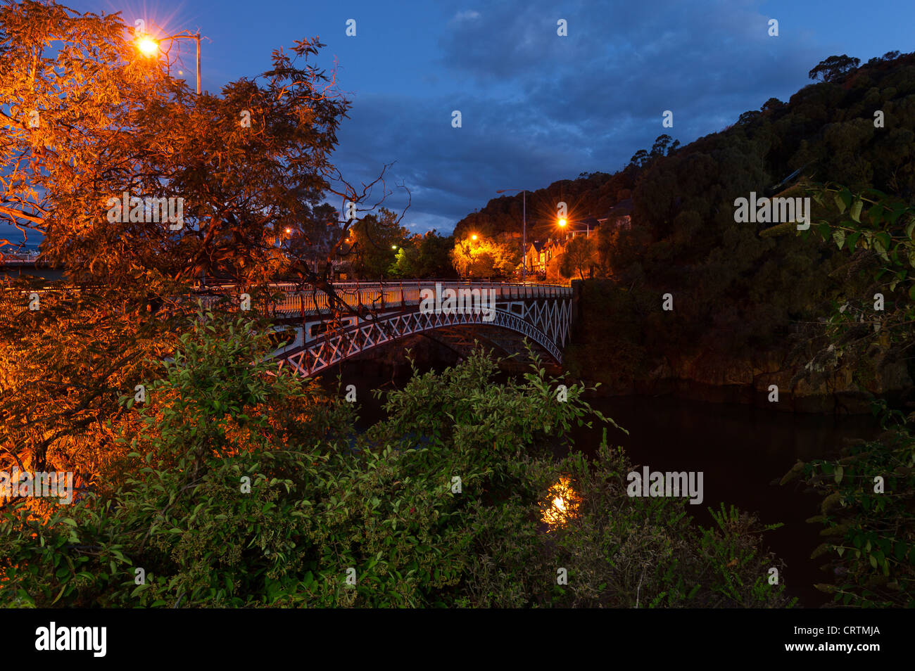 Kings Bridge Launceston è situato all'inizio della Cataract Gorge una popolare destinazione turistica nel nord della Tasmania. Foto Stock