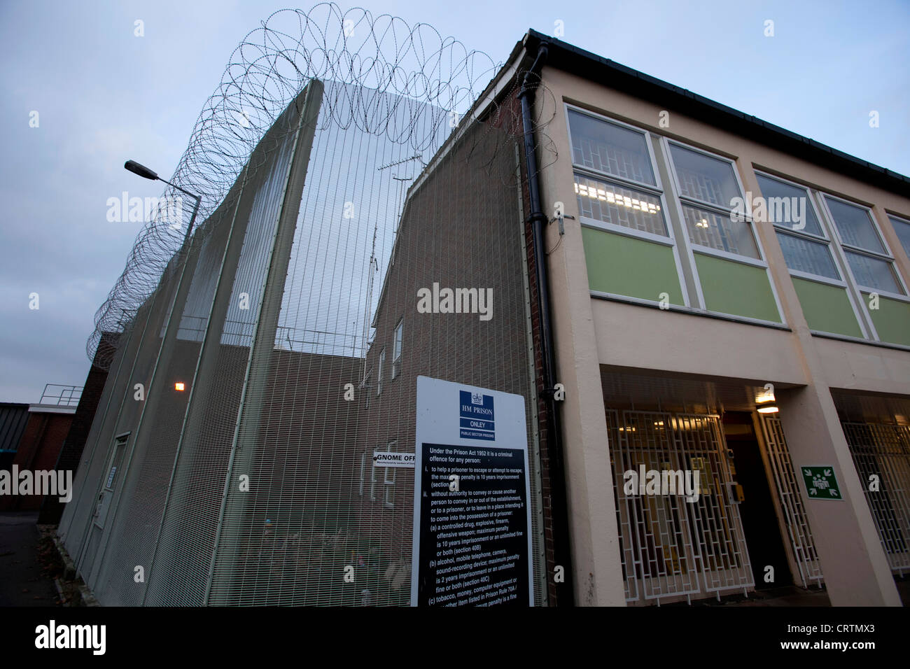 Sua maestà del carcere Onley. Nella foto, l'esterno. È stato concesso il permesso di fotografare di digital signage e l'esterno. Foto Stock
