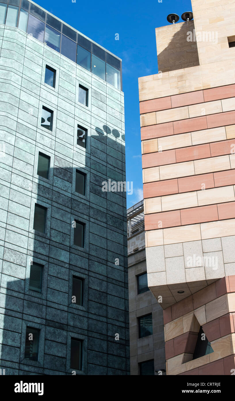 HSBC Bank e n. 1 ufficio di pollame / Dettaglio edificio. Queen Victoria Street, Londra, Inghilterra Foto Stock