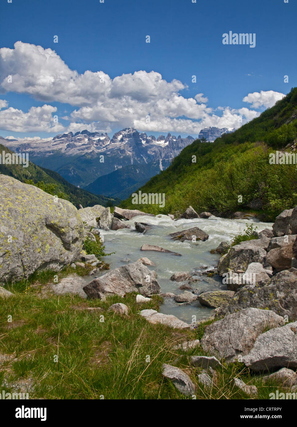 Massiccio del Brenta dalla Val Nambrone, Dolomiti, Italia Foto Stock