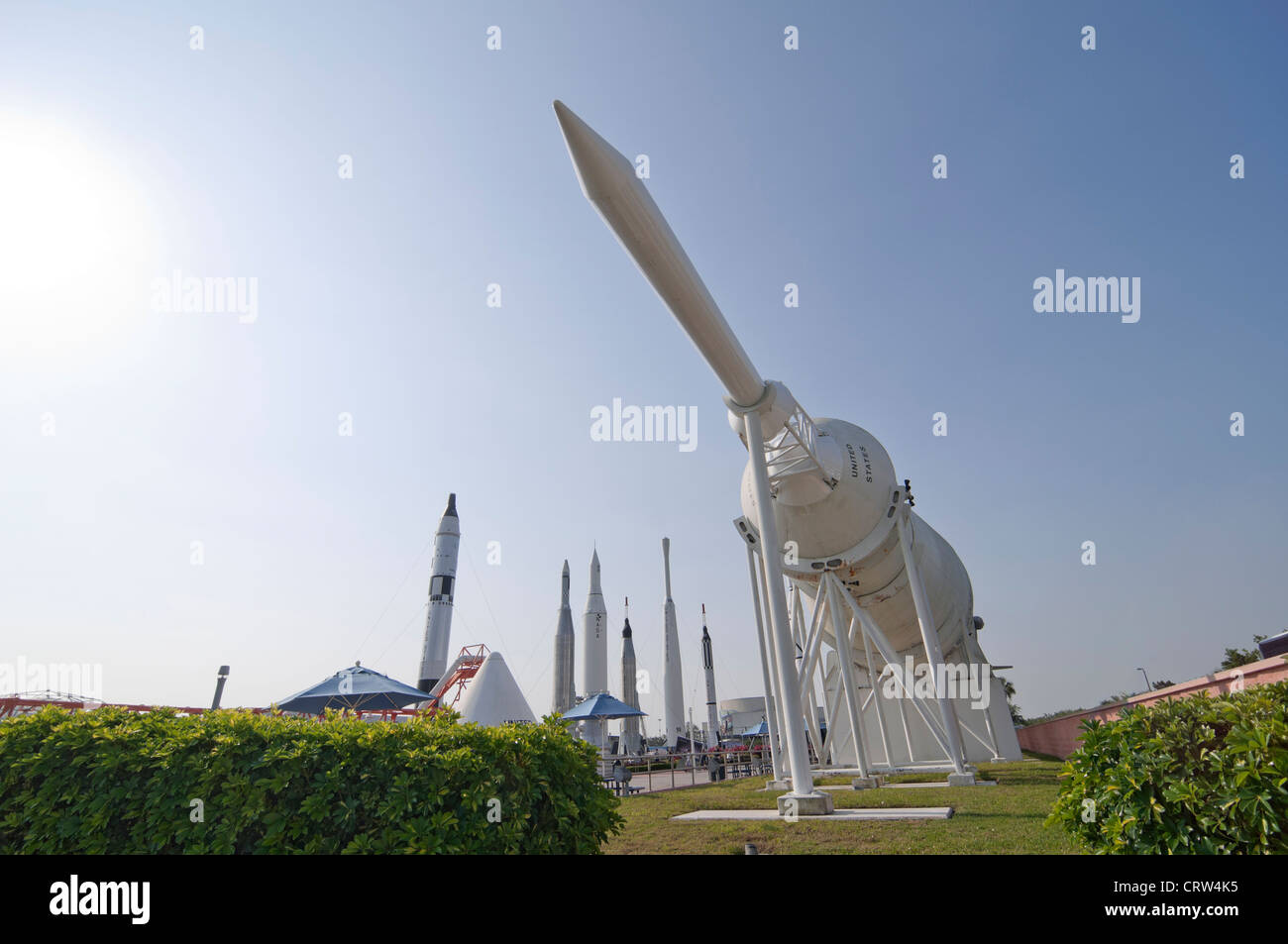 Il Kennedy Space Center Visitor Complex sull'isola Merritt in Florida il Saturn 1-B Razzo a razzo giardino. Foto Stock