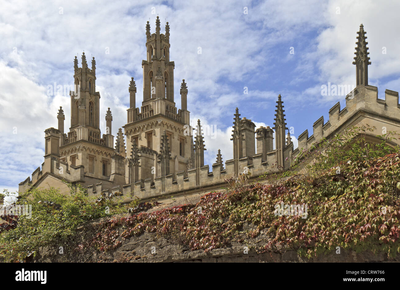 Regno Unito Oxford Torri di tutte le anime College Foto Stock