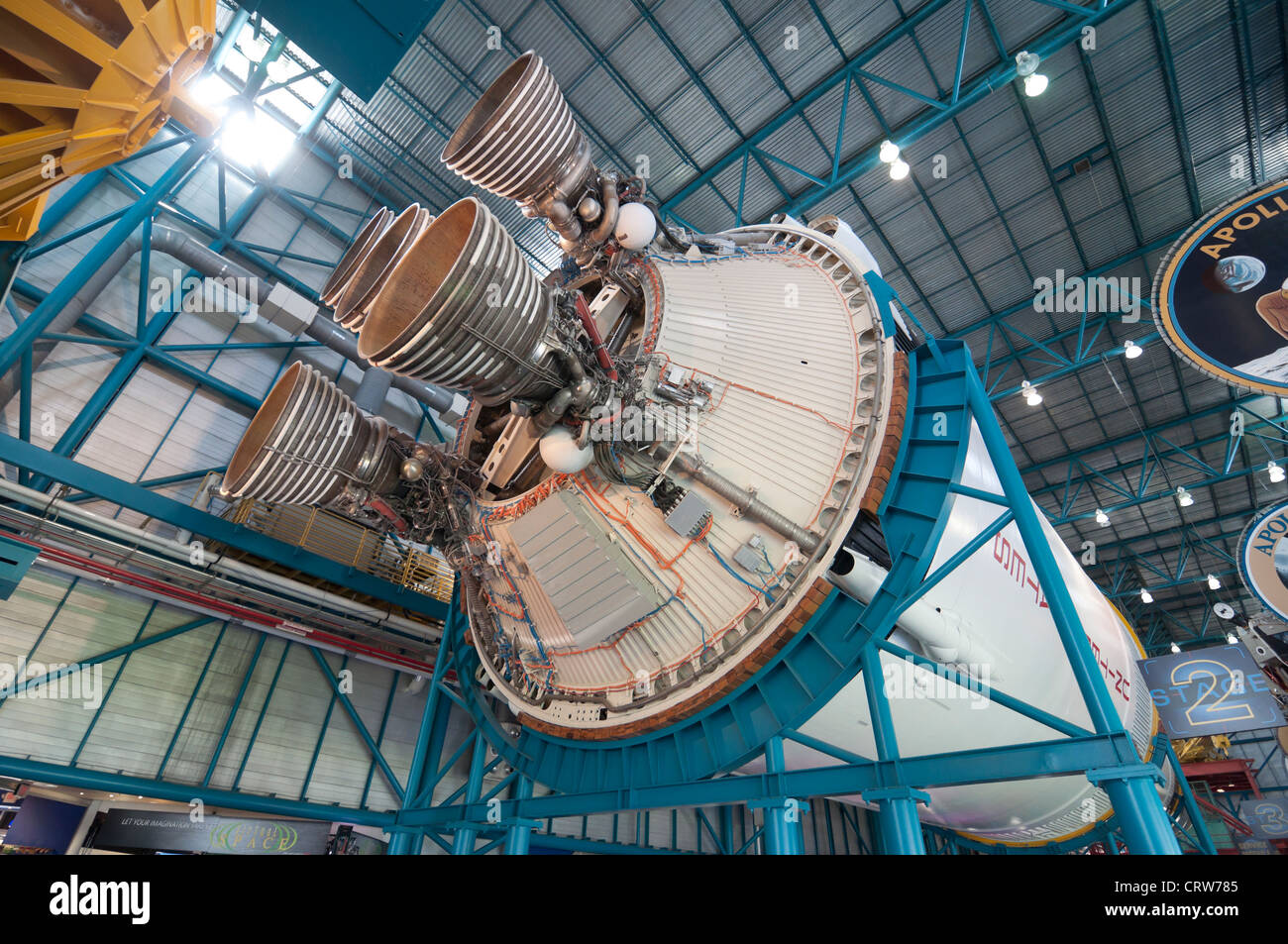 Il Centro Spaziale Kennedy sull'Isola Merritt Florida all'interno dell'Apollo/Saturn V Center stage 2 motori a razzo Foto Stock