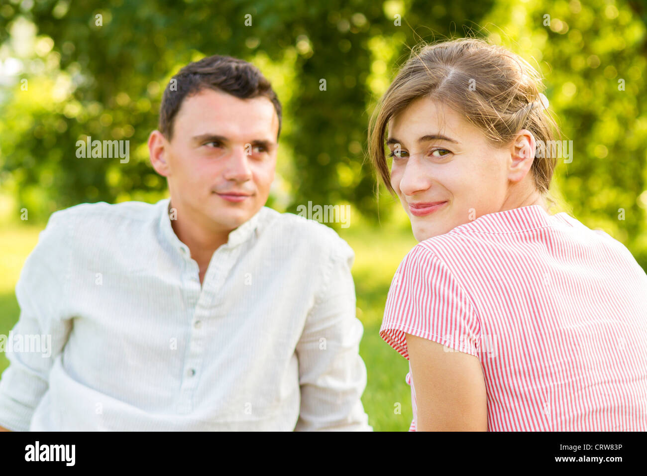 Close-up di una giovane coppia in amore Foto Stock