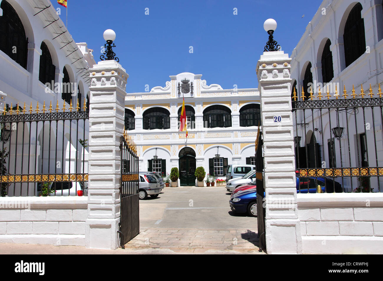 Cancello di ingresso alla Casa del Gobierno Británico, Carrer d'Isabel II, Mahón Menorca, isole Baleari, Spagna Foto Stock