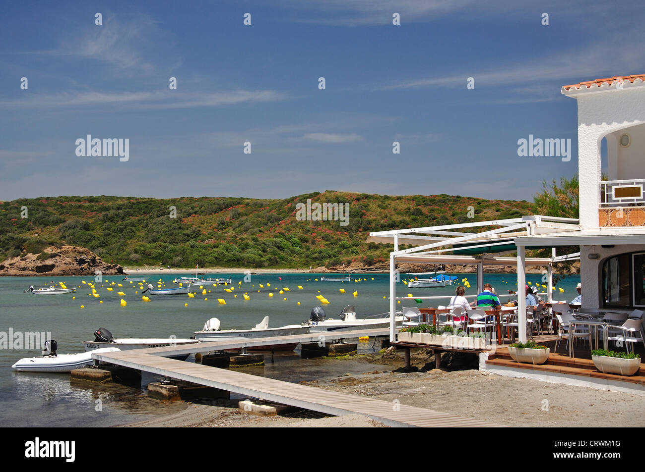 Ristorante sulla spiaggia, Es Grau, Menorca, isole Baleari, Spagna Foto Stock