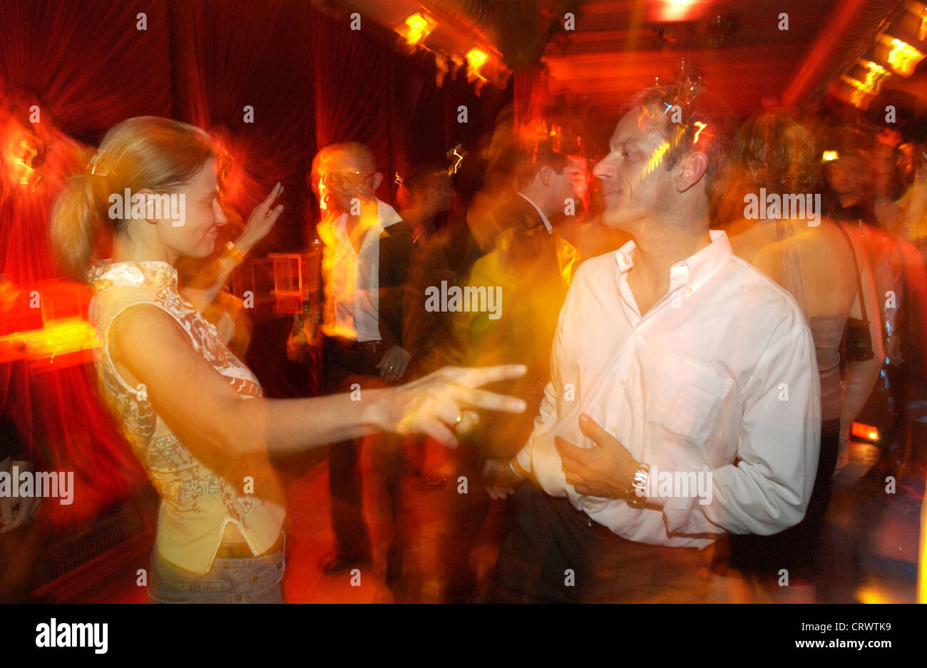 Nachtschwaermer a 90 gradi a Berlino Foto Stock