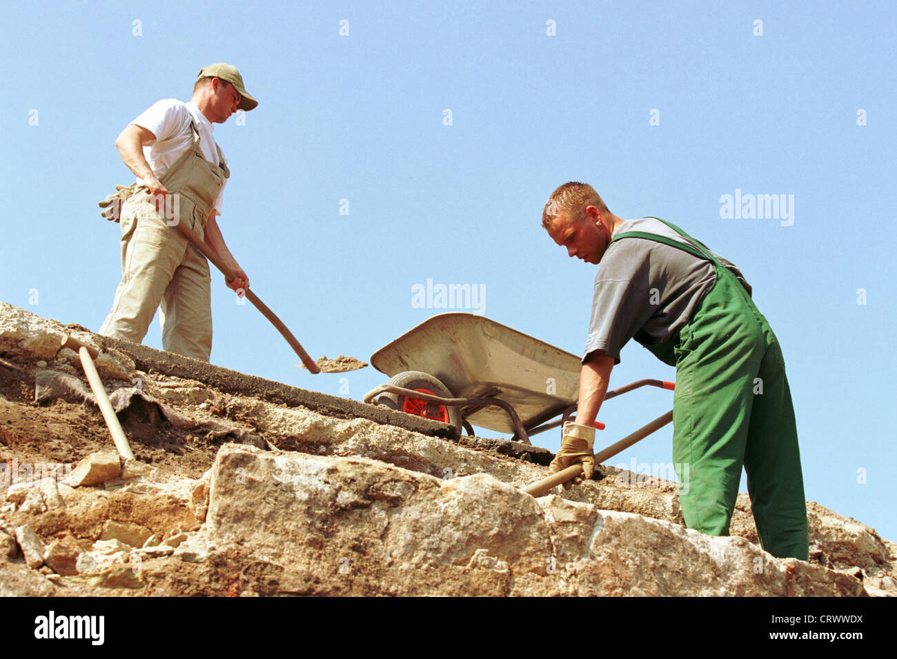 Gli uomini in scavi, Dresden Foto Stock