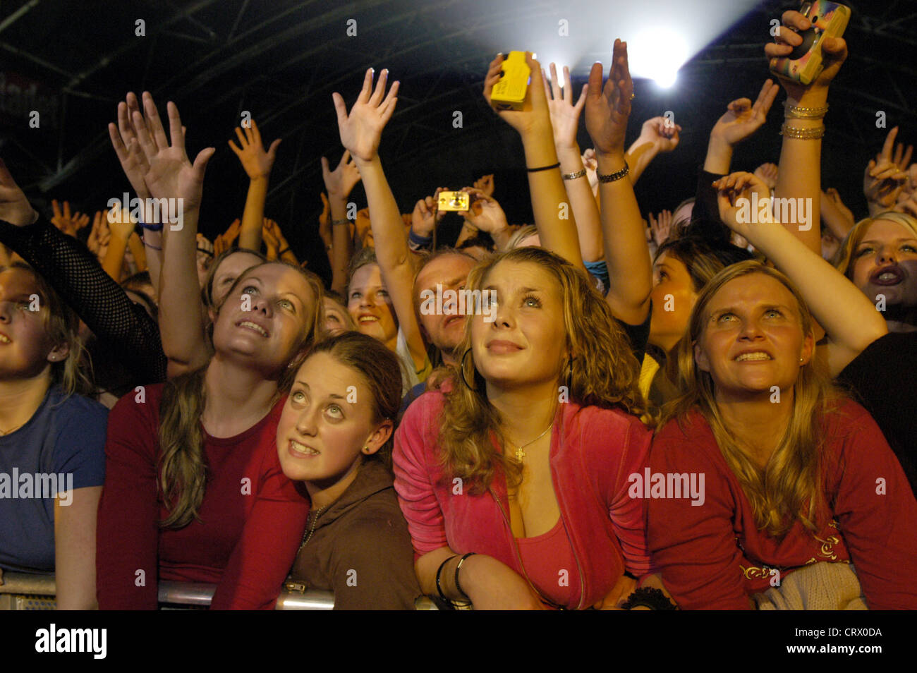 Ventole a un concerto di Robbie Williams a Helsinki Foto Stock