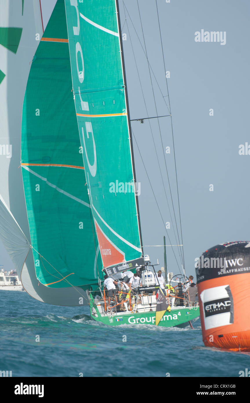 Volvo Ocean race, Abu Dhabi Emirati Arabi Uniti Gennaio 2012 Groupama team skiper Franck Cammas Foto Stock