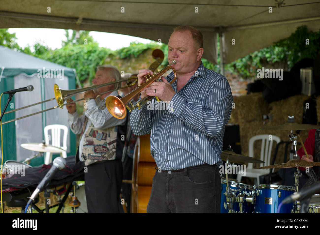 Trad. Jazz i giocatori che svolgono presso un Jazz Picnic Foto Stock