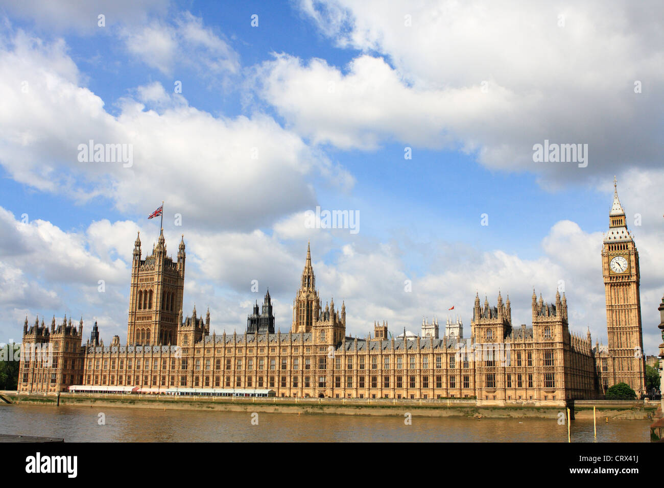 Una vista delle case del Parlamento europeo a Londra Foto Stock