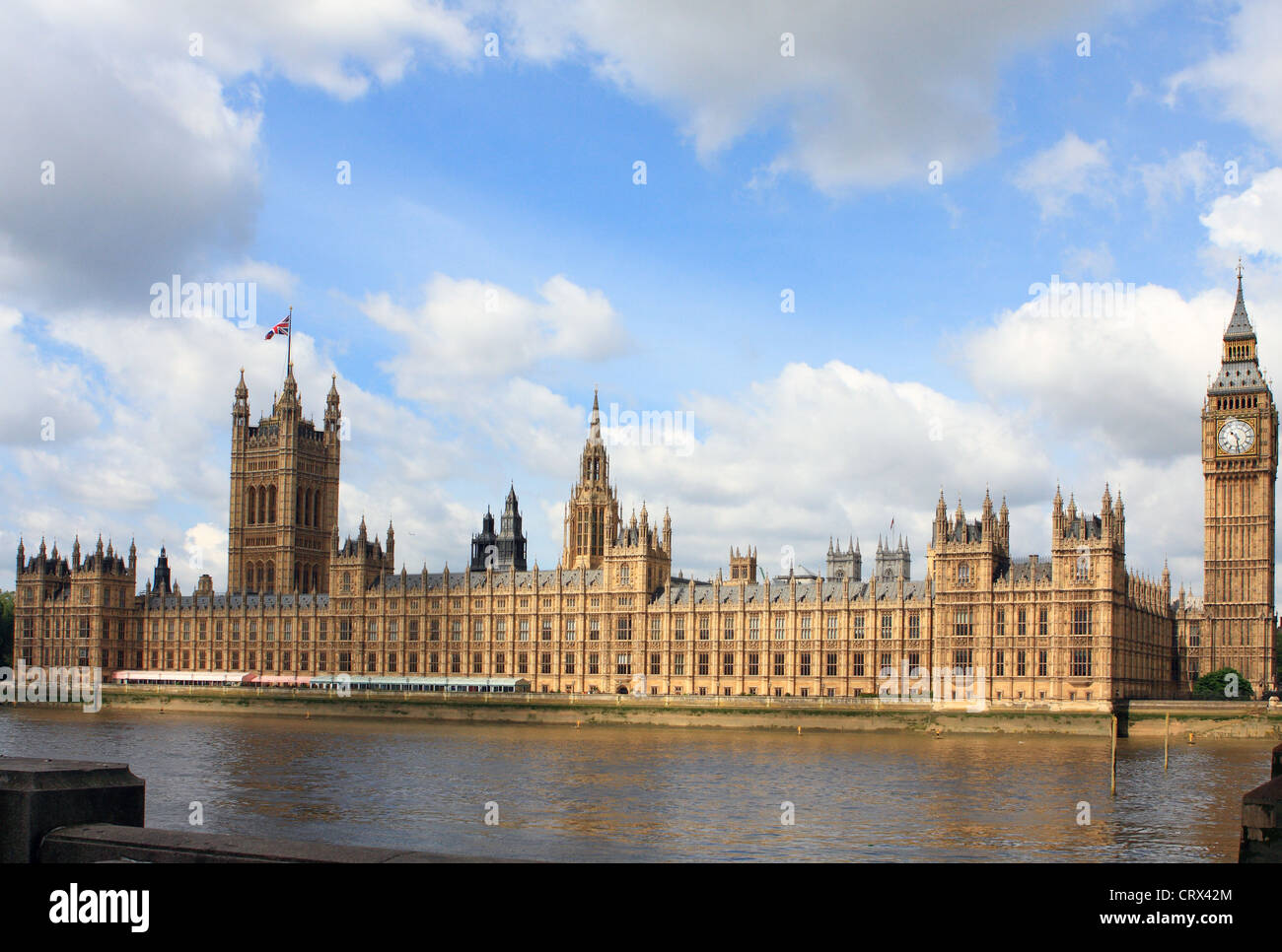 Una vista delle case del Parlamento europeo a Londra Foto Stock
