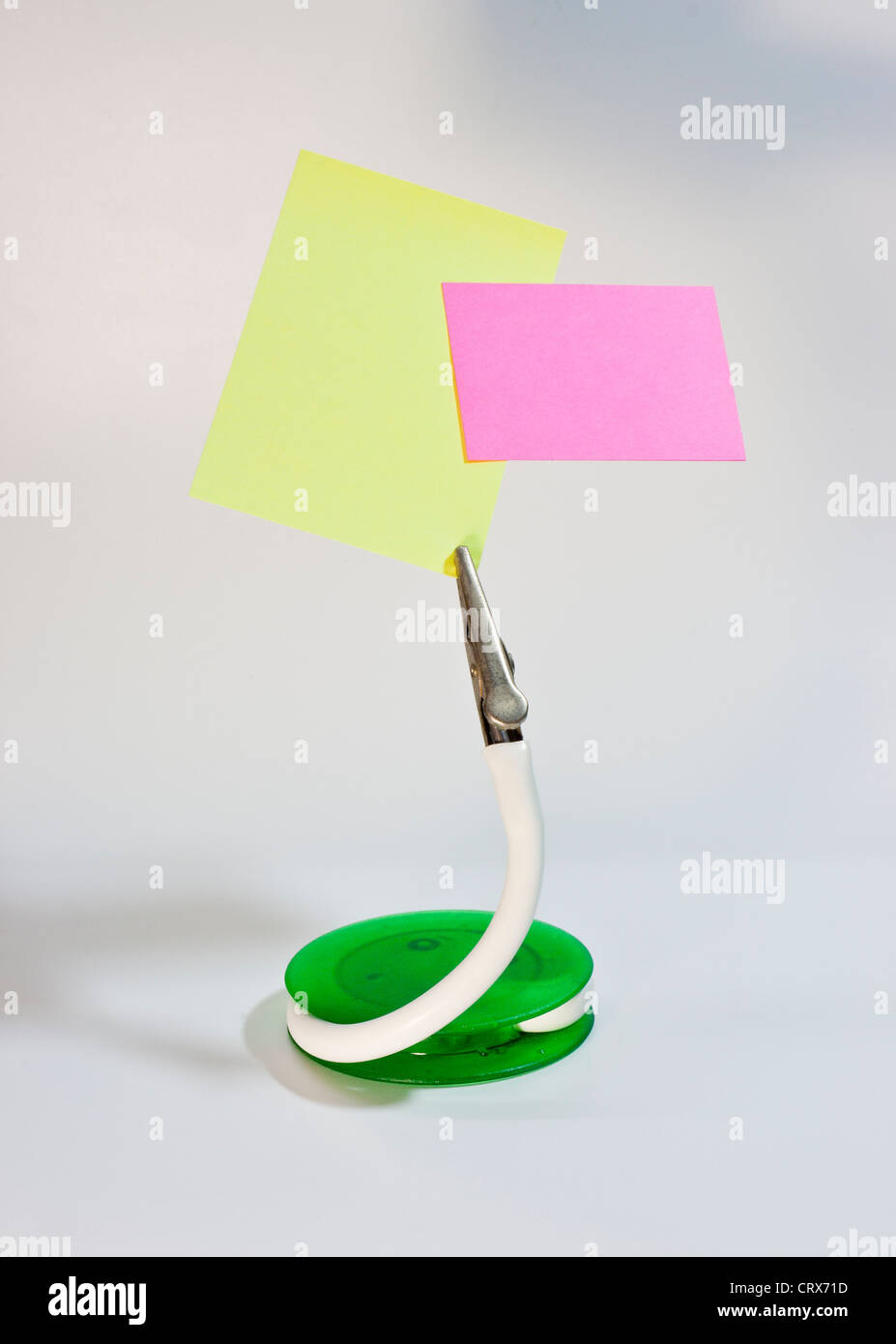 Supporto con clip e post-it, mettere il tuo messaggio su carta Foto Stock