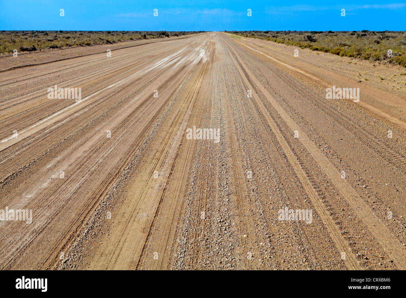 Ampia strada sterrata sulla Penisola Valdes Foto Stock