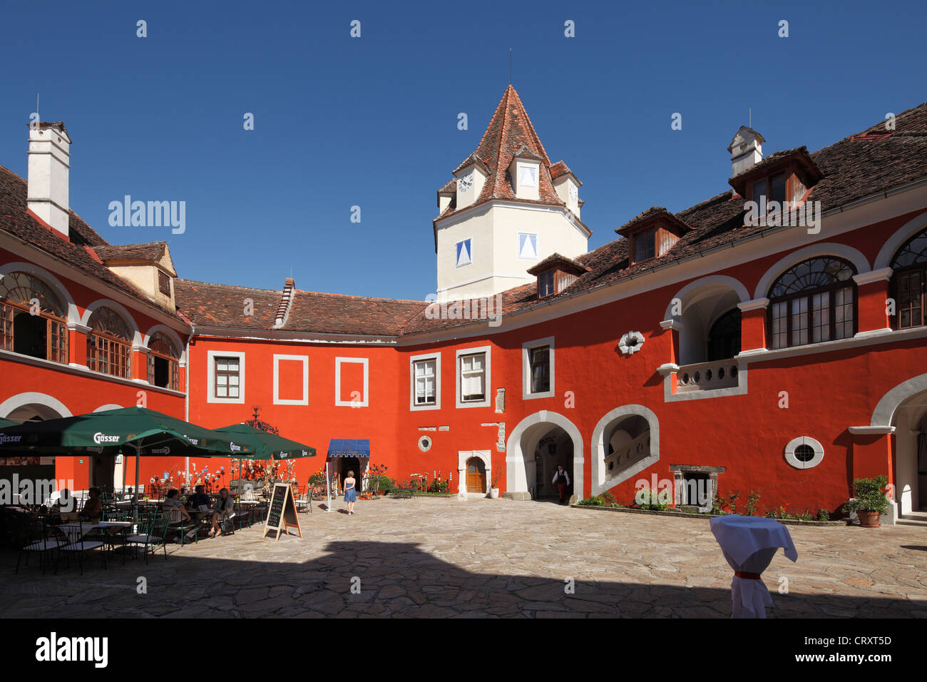 L'Austria, la Stiria, Patio al castello di Kornberg Foto Stock