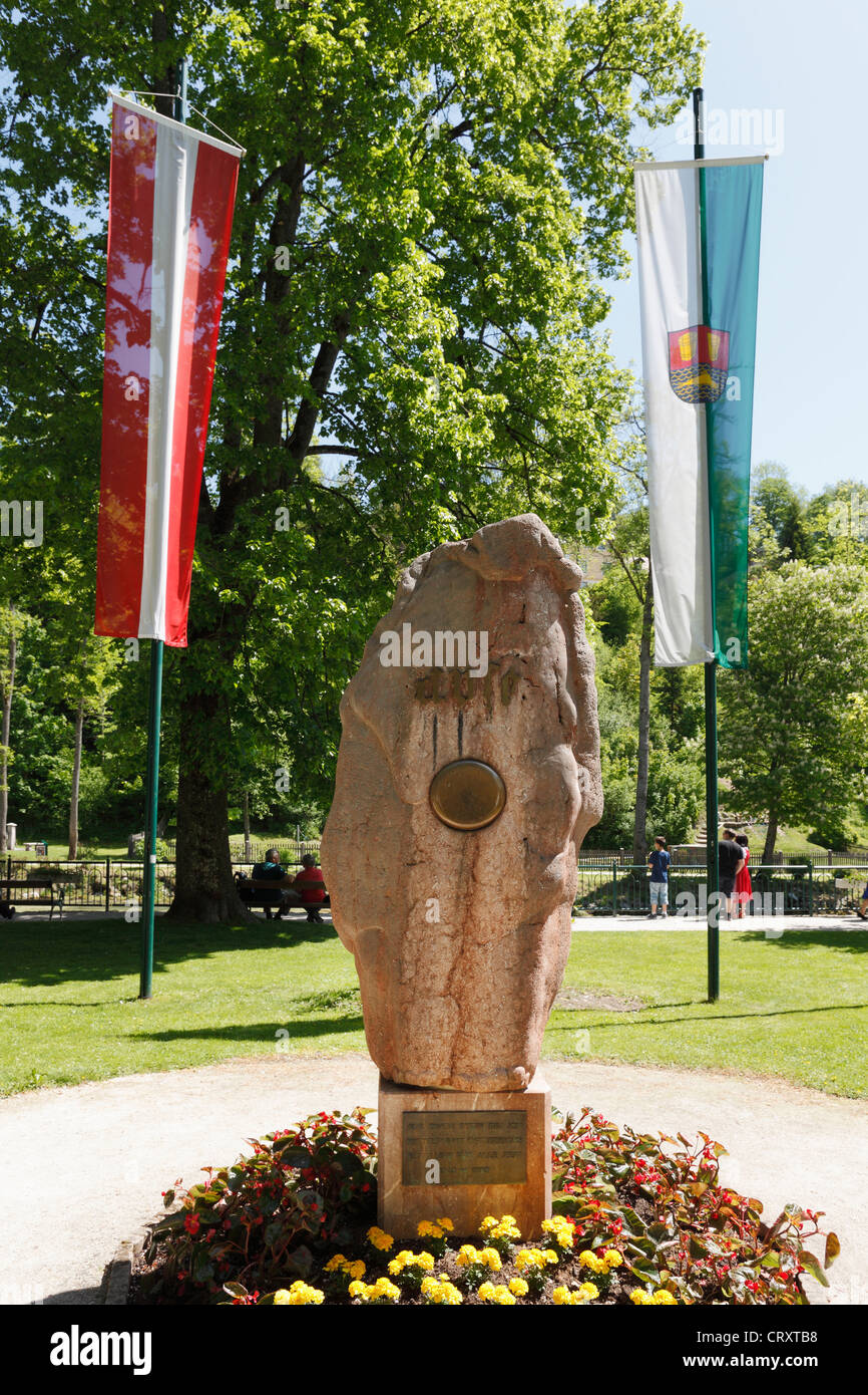 L'Austria, la Stiria, Bad Aussee, centro geografico la pietra in giardini termali Foto Stock