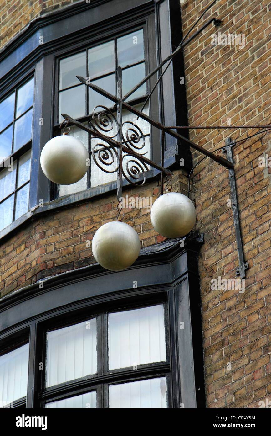Pawnbroker tradizionale segno, Margate, Regno Unito Foto Stock