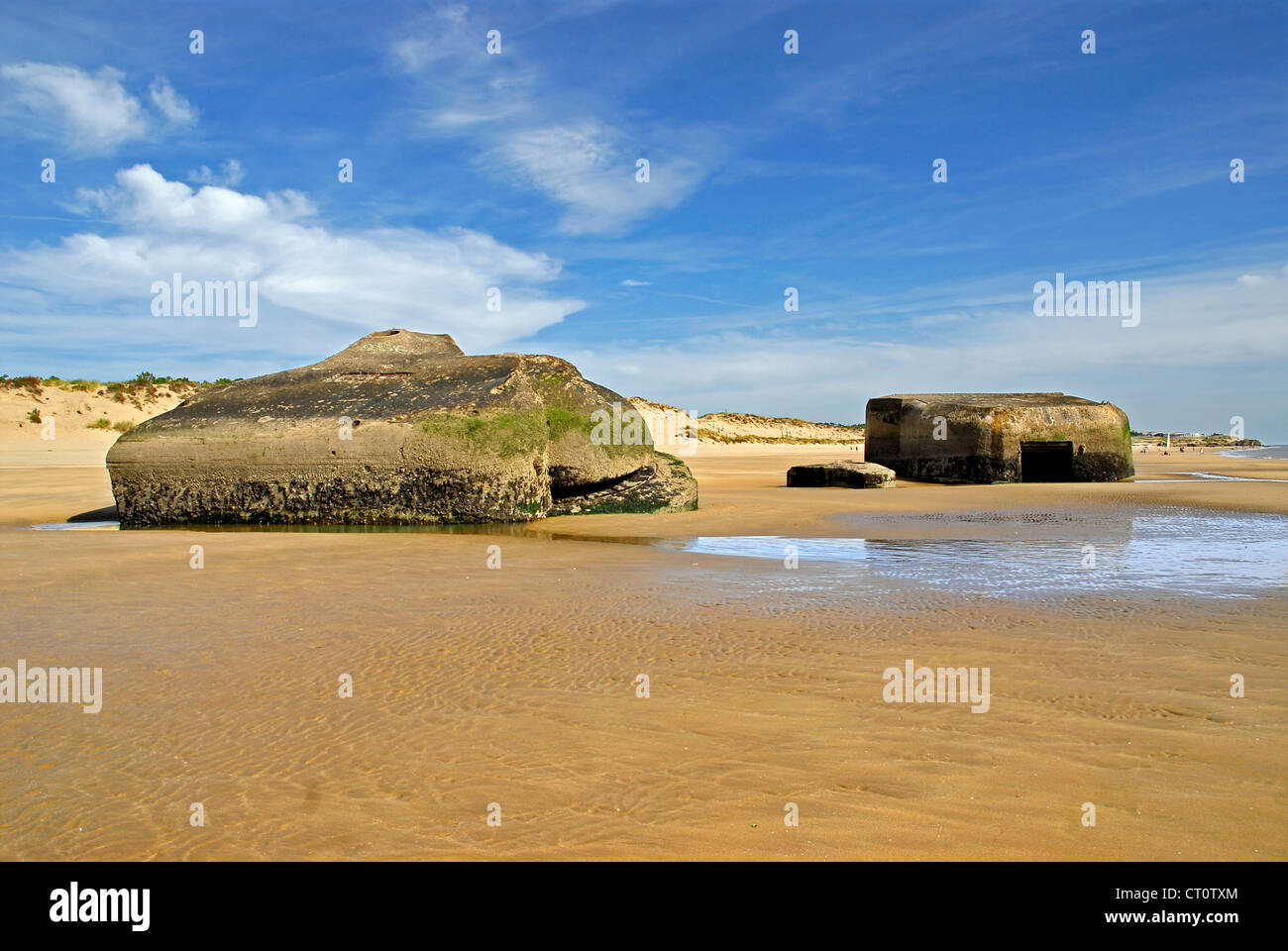 Spiaggia e fortini di wold war II di Saint-Palais in Francia, regione Poitou Charente Foto Stock