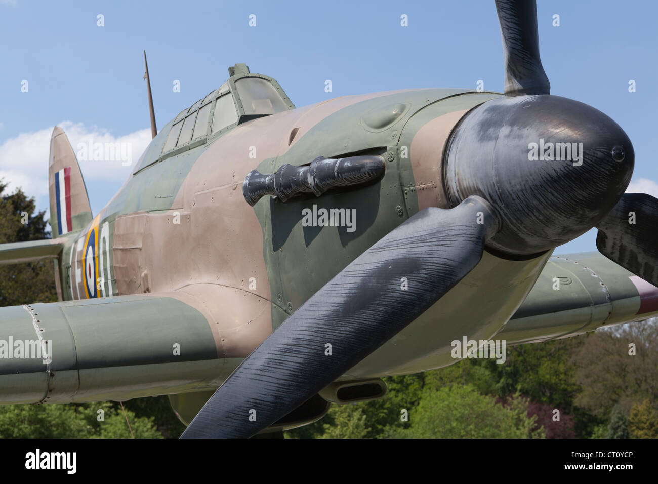 Spitfire custode di Gate al di fuori di RAF Naphill Foto Stock