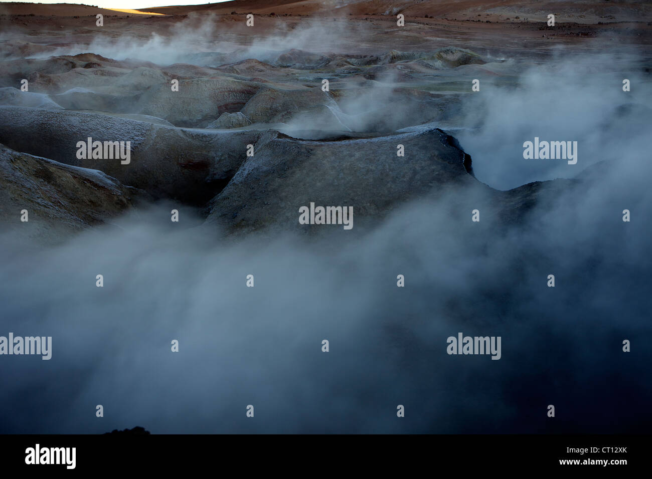 Le fumarole e geyser di Sol de Manana, Southwest Highlands, Bolivia, Sud America Foto Stock