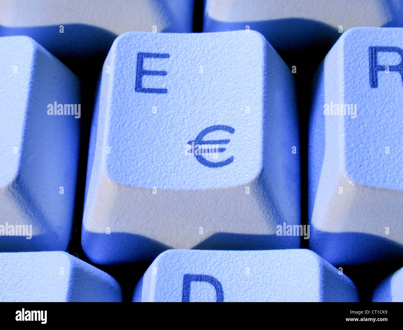 "E" tasto sulla tastiera con il simbolo dell'euro - e gusto mit Eurozeichen € Foto Stock