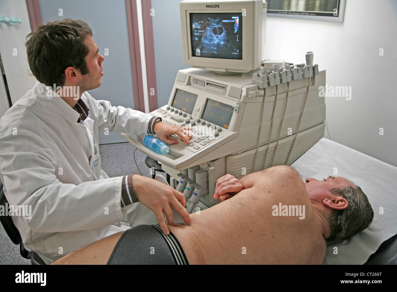 Arteria renale,sonografia doppler Foto stock - Alamy