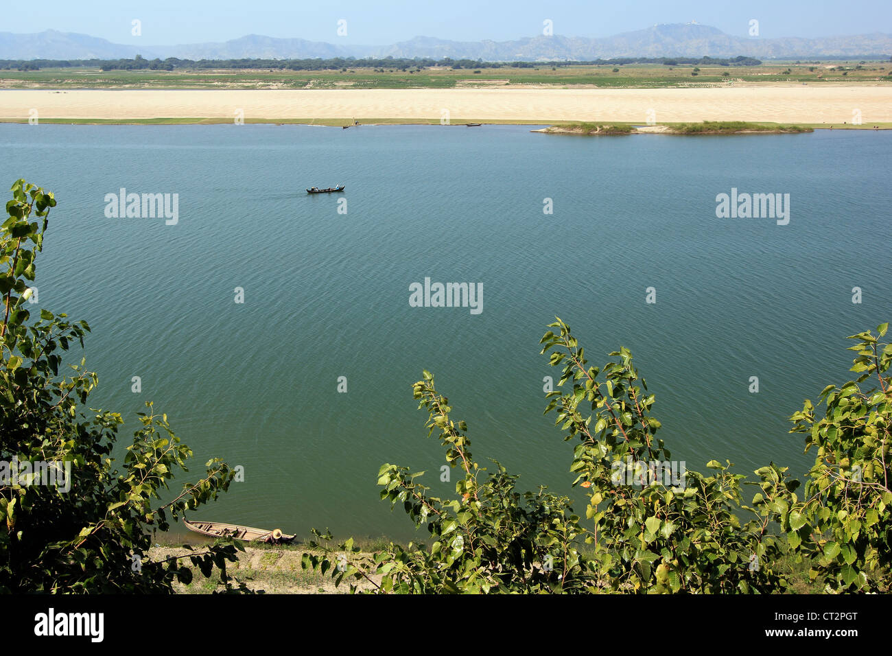 Ayeyarwaddy (Irrawaddy) vista sul fiume dal nuovo Bagan (pagano) | Myanmar Foto Stock