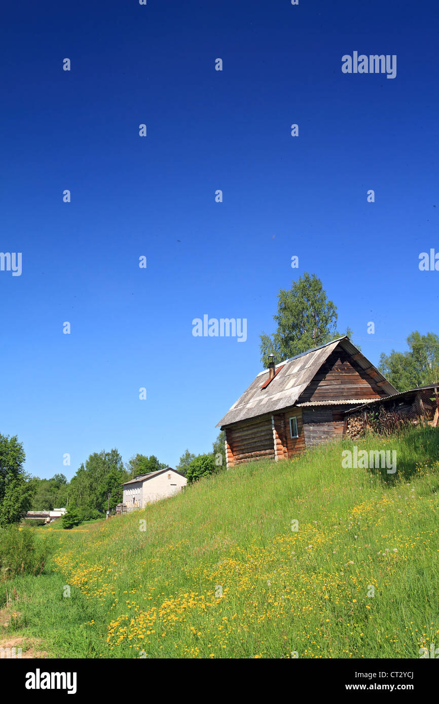 Casa rurale non bassa collina Foto Stock