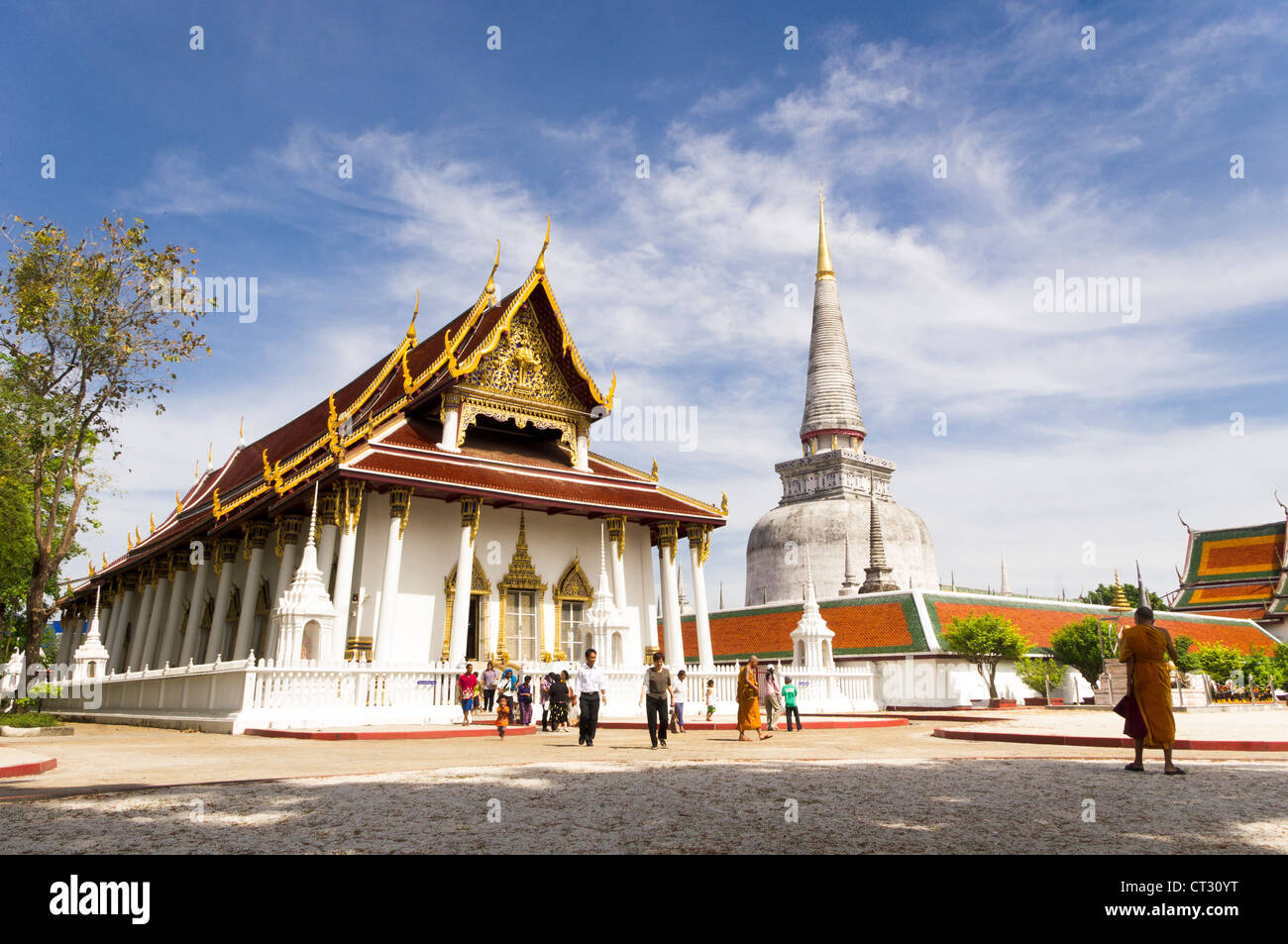 Il Wat Phra Mahathat Woromaha Vihan, in Nakhon Si Thammarat del sud della Thailandia. Foto Stock