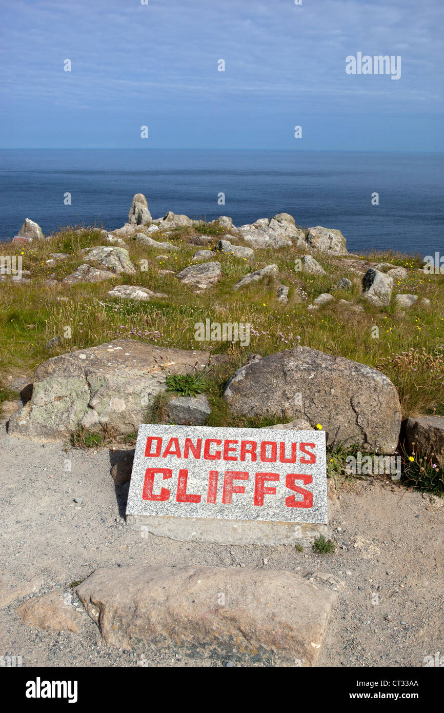Scogli pericolosi Lands End Cornwall Foto Stock